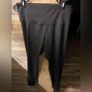 Old navy black leggings size large